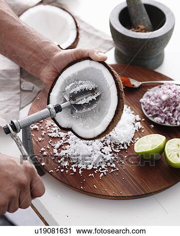 Stock Image - How to Make Curry Step 01. Fotosearch