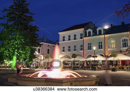 Picture - Fountain at Main Square. Fotosearch