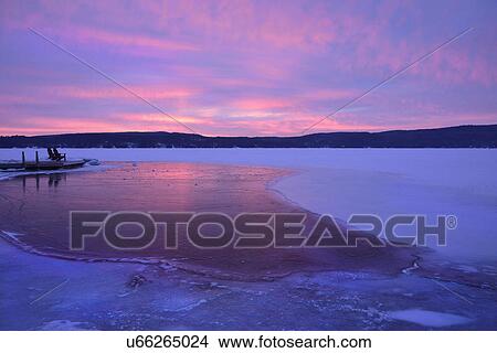 Picture - Lake George in winter. Fotosearch