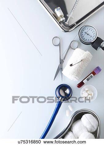 Clipart - Medical equipment. Fotosearch