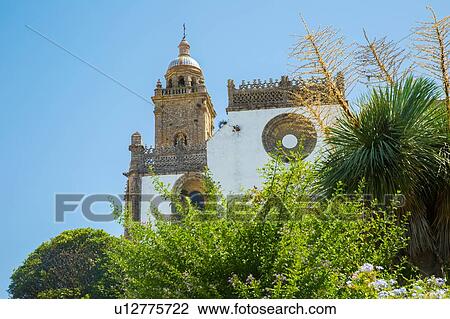 "Low angle view of domed tower of Medina Sidonia chuch, Andalucia, Spain" View Large Photo Image Stock Image - "Low angle view of domed tower of Medina Sidonia chuch, Andalucia, Spain". Fotosearch