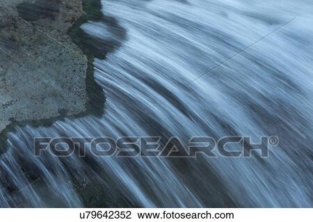 Stock Image - Keyhole gush. Fotosearch