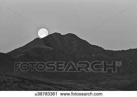 Moonset over Mount Snowdon 3 View Large Photo Image Stock Image - Moonset over Mount Snowdon 3. Fotosearch