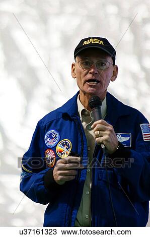albq balloon fiesta astronaut richard mike nasa View Large Photo Image Stock Image - albq balloon fiesta astronaut richard mike nasa. Fotosearch
