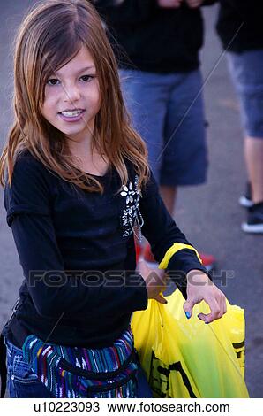 albq balloon fiesta cute brunette girl child kid View Large Photo Image Stock Image - albq balloon fiesta cute brunette girl child kid. Fotosearch