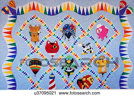 albq balloon fiesta quilt pattern balloons art View Large Photo Image Stock Image - albq balloon fiesta quilt pattern balloons art. Fotosearch