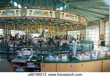 cafes jians carousel como park zoo st saint st. View Large Photo Image Stock Image - cafes jians carousel como park zoo st saint st.. Fotosearch