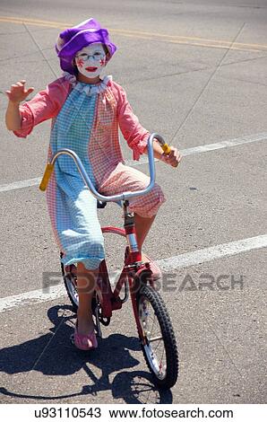 Clown Fahrrad Fahrrad Verona Festzumzug Madison Wi Stock Bild U Fotosearch