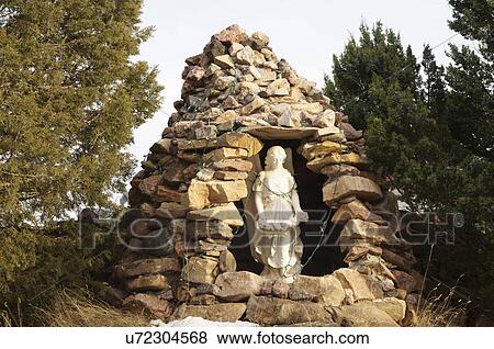 rock pole memorial statue monument cairn new nm View Large Photo Image Stock Photo - rock pole memorial statue monument cairn new nm. Fotosearch