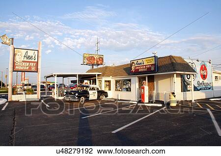 Stock Image -  route 66 anns chicken fry house warr acres ok. Fotosearch