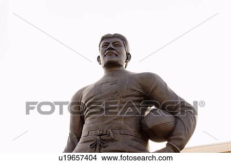 Picture -  route 66 jim thorpe statue museum history city. Fotosearch
