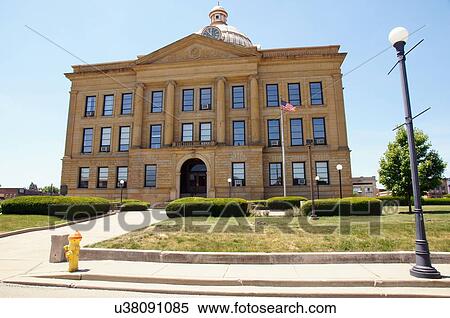 route 66 logan county courthouse lincoln factual View Large Photo Image Stock Photography - route 66 logan county courthouse lincoln factual. Fotosearch