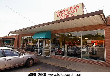 route 66 sweetie pies famous restaurant st louis View Large Photo Image Stock Photo - route 66 sweetie pies famous restaurant st louis. Fotosearch