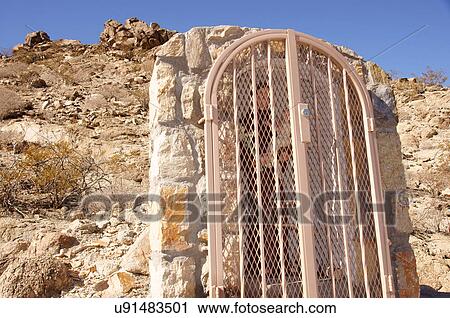 shrine cristo el rey statue christ paso texas tx View Large Photo Image Stock Image - shrine cristo el rey statue christ paso texas tx. Fotosearch