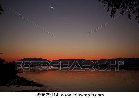 Picture - Zambezi River, Zimbabwe. Fotosearch