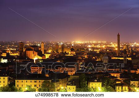 Asinelli Tower at night View Large Photo Image Stock Photo - Asinelli Tower at night. Fotosearch