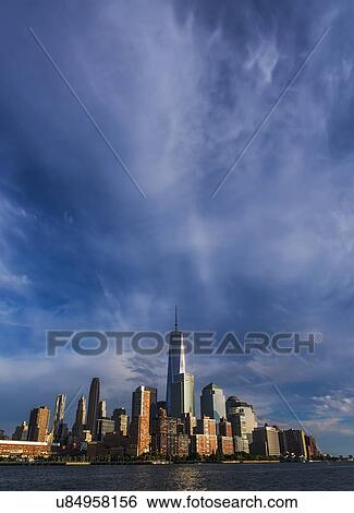 Stock Photograph - Financial district of lower Manhattan and Hudson River. Fotosearch