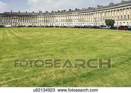 Royal Crescent and lawn, Bath, UK View Large Photo Image Stock Image - Royal Crescent and lawn, Bath, UK. Fotosearch