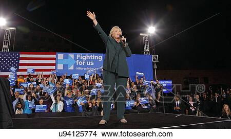 Democratic Presidential Candidate Hillary Clinton Campaigns In Las Vegas, Nevada View Large Photo Image Picture - Democratic Presidential Candidate Hillary Clinton Campaigns In Las Vegas, Nevada. Fotosearch