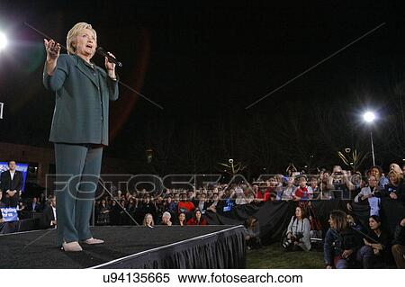 Stock Photography - Democratic Presidential Candidate Hillary Clinton Campaigns In Las Vegas, Nevada. Fotosearch