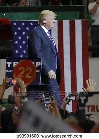 Stock Image -  Republican presidential candidate Donald Trump campaign rally at the South Point Arena & Casino in Las Vegas. Fotosearch