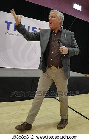 Talk show host Glenn Beck introduces US Senator Ted Cruz Campaigns in Las Vegas before Republican Nevada Caucus View Large Photo Image Stock Image - Talk show host Glenn Beck introduces US Senator Ted Cruz Campaigns in Las Vegas before Republican Nevada Caucus. Fotosearch