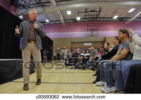 Talk show host Glenn Beck introduces US Senator Ted Cruz Campaigns in Las Vegas before Republican Nevada Caucus View Large Photo Image Stock Image - Talk show host Glenn Beck introduces US Senator Ted Cruz Campaigns in Las Vegas before Republican Nevada Caucus. Fotosearch