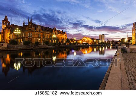 Architecture of Bydgoszcz along Brda River Bydgoszcz, Kuyavian-Pomeranian, Poland View Large Photo Image Stock Image - Architecture of Bydgoszcz along Brda River Bydgoszcz, Kuyavian-Pomeranian, Poland. Fotosearch