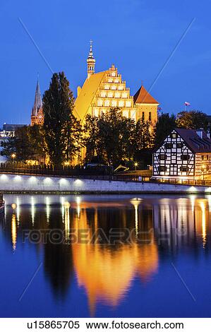 Stock Photography - Bydgoszcz Cathedral reflected in Brda River Bydgoszcz, Kuyavian-Pomeranian, Poland. Fotosearch