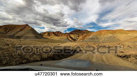 Stock Image - Glen Canyon National Reservation Area, Smoky Mountain Road, Backcountry, Glen Canyon, Utah, USA. Fotosearch