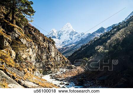 Mount Everest Trek, Nepal View Large Photo Image Stock Photo - Mount Everest Trek, Nepal. Fotosearch
