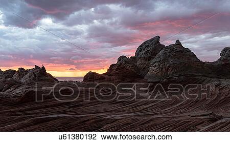Stock Image - White Pocket, Paria Plateau, Arizona, USA. Fotosearch