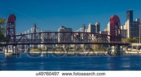 Stock Photo - Roosevelt Island Bridge, NY, NY. Fotosearch