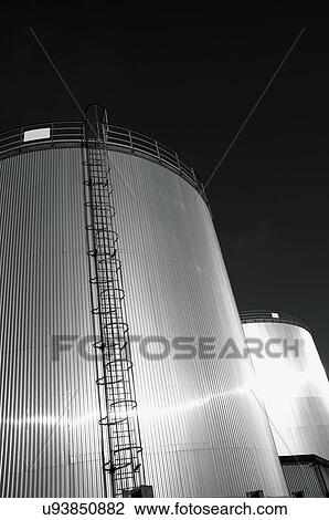 Stock Image - Oil storage tower. Fotosearch