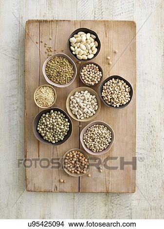 Picture - Pulses in bowls. Fotosearch