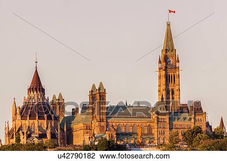 Stock Image - Canada, Ontario, Ottawa, Overcast sky over Parliament Hill. Fotosearch