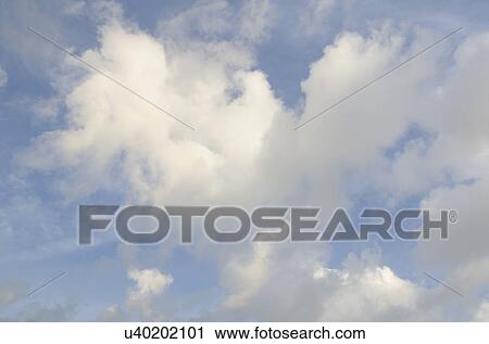 Stock Image - Cumulus cloudscape. Fotosearch
