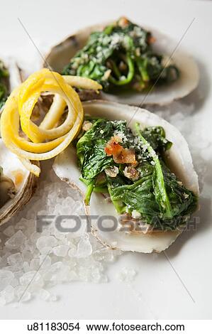 Picture - Fresh oyster meal. Fotosearch