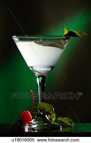 Martini cocktail with mint leaf View Large Photo Image Stock Photography - Martini cocktail with mint leaf. Fotosearch