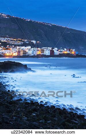 Picture - Spain, Canary Islands, Tenerife, Puerto de la Cruz, Puerto de la Cruz at night. Fotosearch