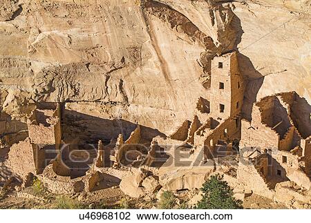 Stock Image - USA, Colorado, Square Tower House pueblo ruin seen from Wetherill Mesa in Mesa Verde National Park. Fotosearch