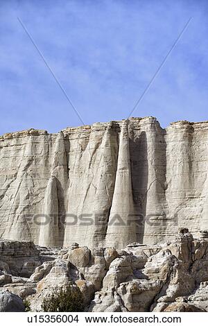 Picture - USA, New Mexico, Abiquiu, Arid landscape with limestone cliffs. Fotosearch