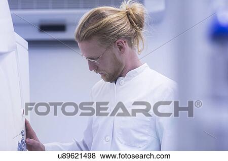 Stock Photo - Radiologist. Fotosearch