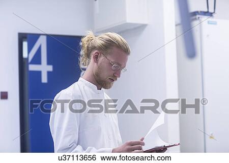 Stock Photograph - Radiologist. Fotosearch
