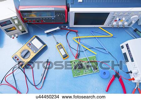 Picture - Electronic test equipment.. Fotosearch