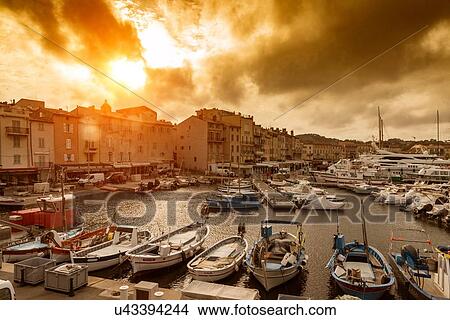 Le Vieux Port, St Tropez, Provence-Alpes-Cote d'Azur, France View Large Photo Image Picture - Le Vieux Port, St Tropez, Provence-Alpes-Cote d'Azur, France. Fotosearch