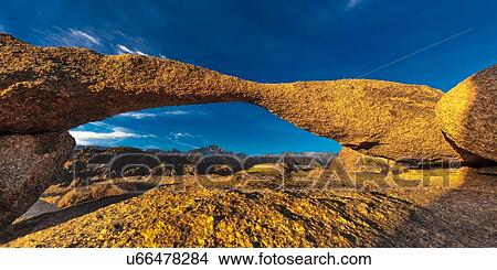 Picture - Mobius Arch, Alabama Hills, Lone Pine California. Fotosearch