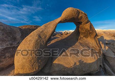 Mobius Arch, Alabama Hills, Lone Pine California View Large Photo Image Stock Image - Mobius Arch, Alabama Hills, Lone Pine California. Fotosearch