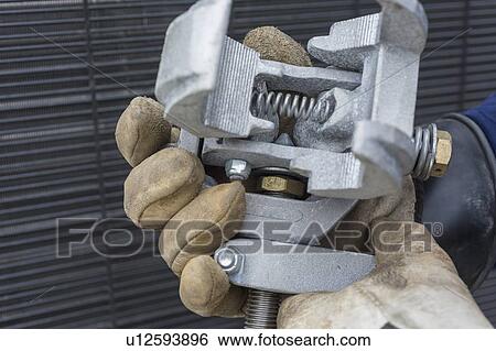 Stock Photograph - Structural mounting plate with self centering attachment.. Fotosearch