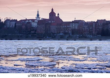 Poland, Kuyavian-Pomeranian Voivodeship, Grudziadz, Frozen Vistula river and old town View Large Photo Image Stock Image - Poland, Kuyavian-Pomeranian Voivodeship, Grudziadz, Frozen Vistula river and old town. Fotosearch